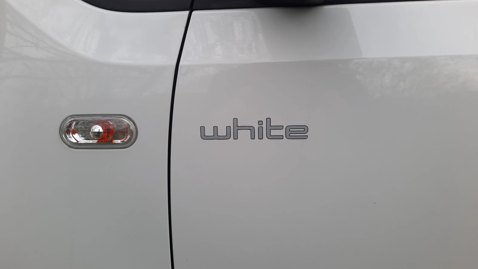 VW Up White Edition - изображение 10