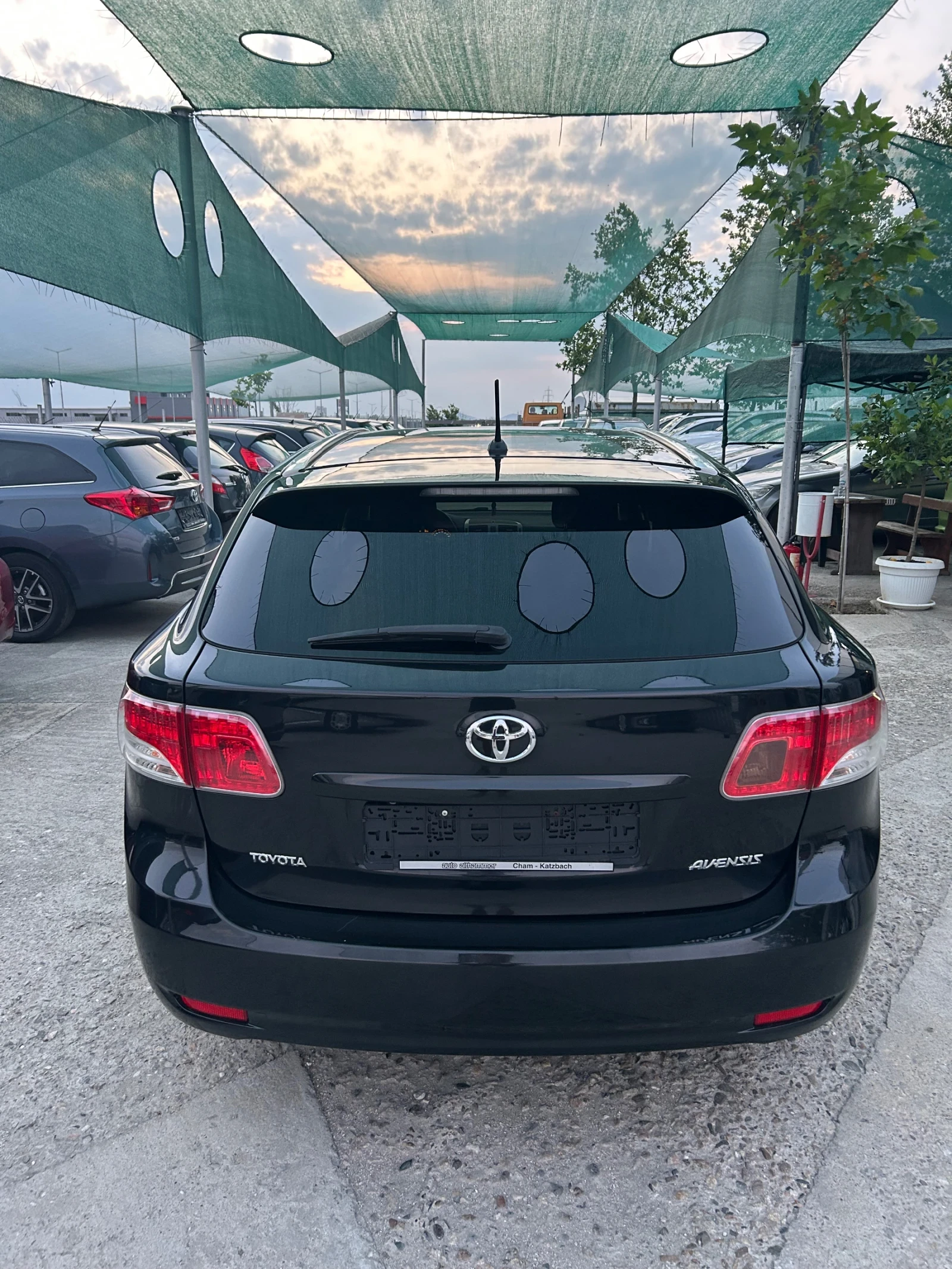 Toyota Avensis 2.2 D-4D Edition - изображение 4