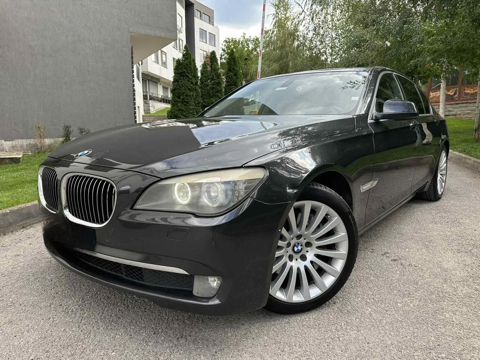 BMW 730 d / ПОДГРЕВ / РЕГИСТРИРАН - изображение 3