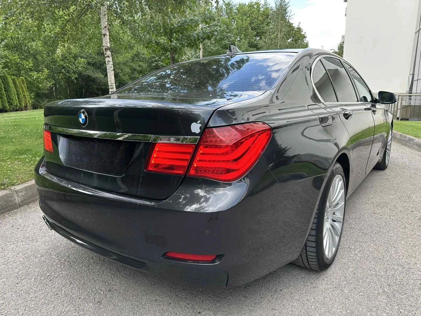 BMW 730 d / ПОДГРЕВ / РЕГИСТРИРАН - изображение 7