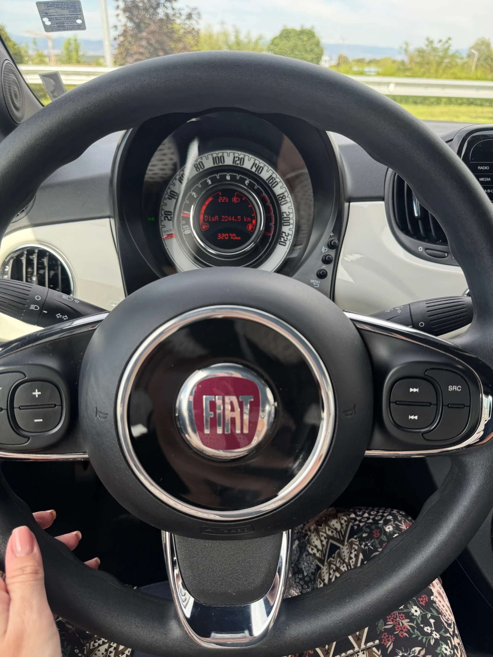 Fiat 500 Хибрид - изображение 7