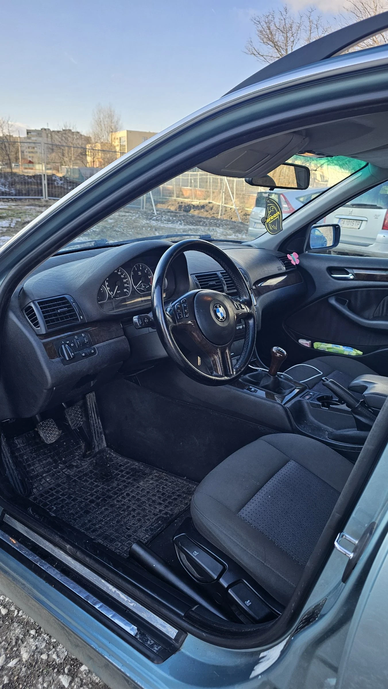 BMW 320  - изображение 7