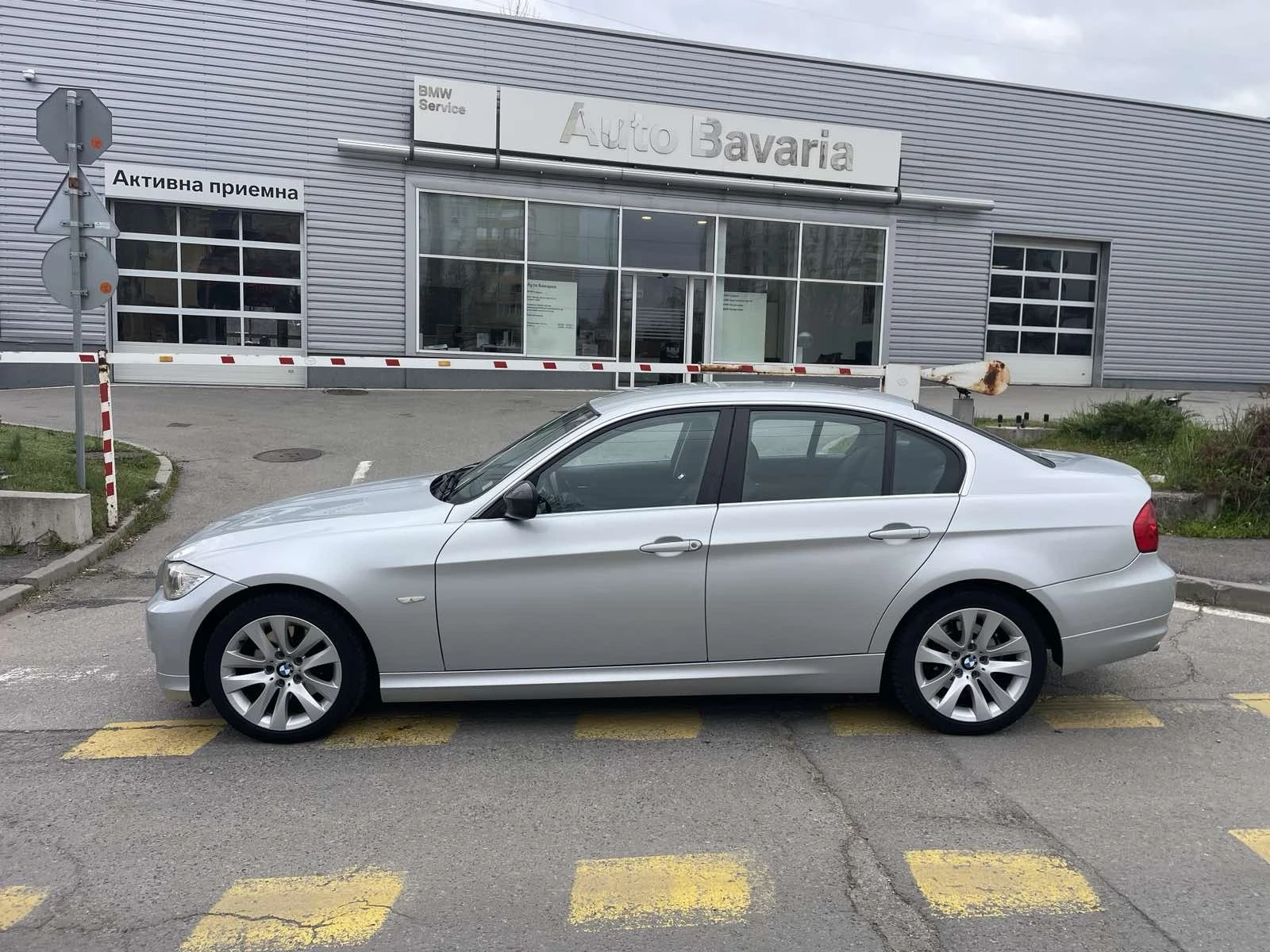 BMW 320
