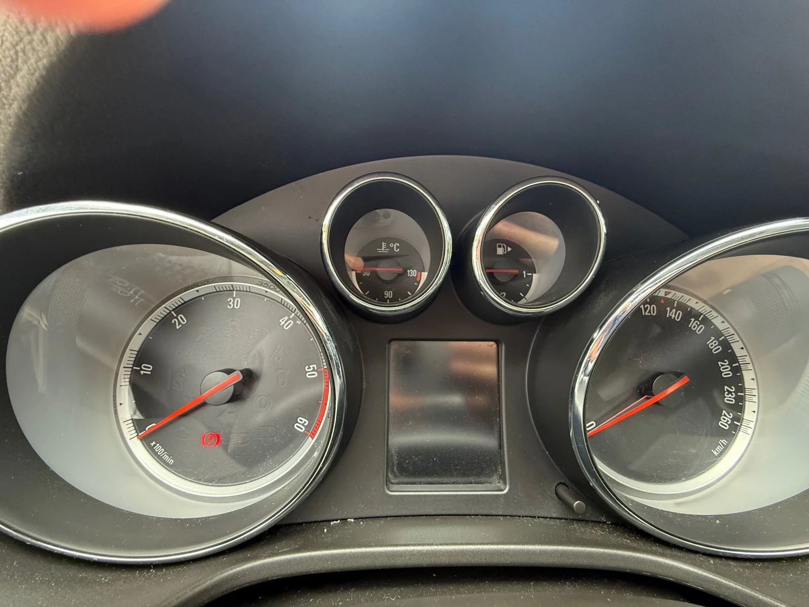 Opel Insignia, снимка 17 - Автомобили и джипове - 54319705