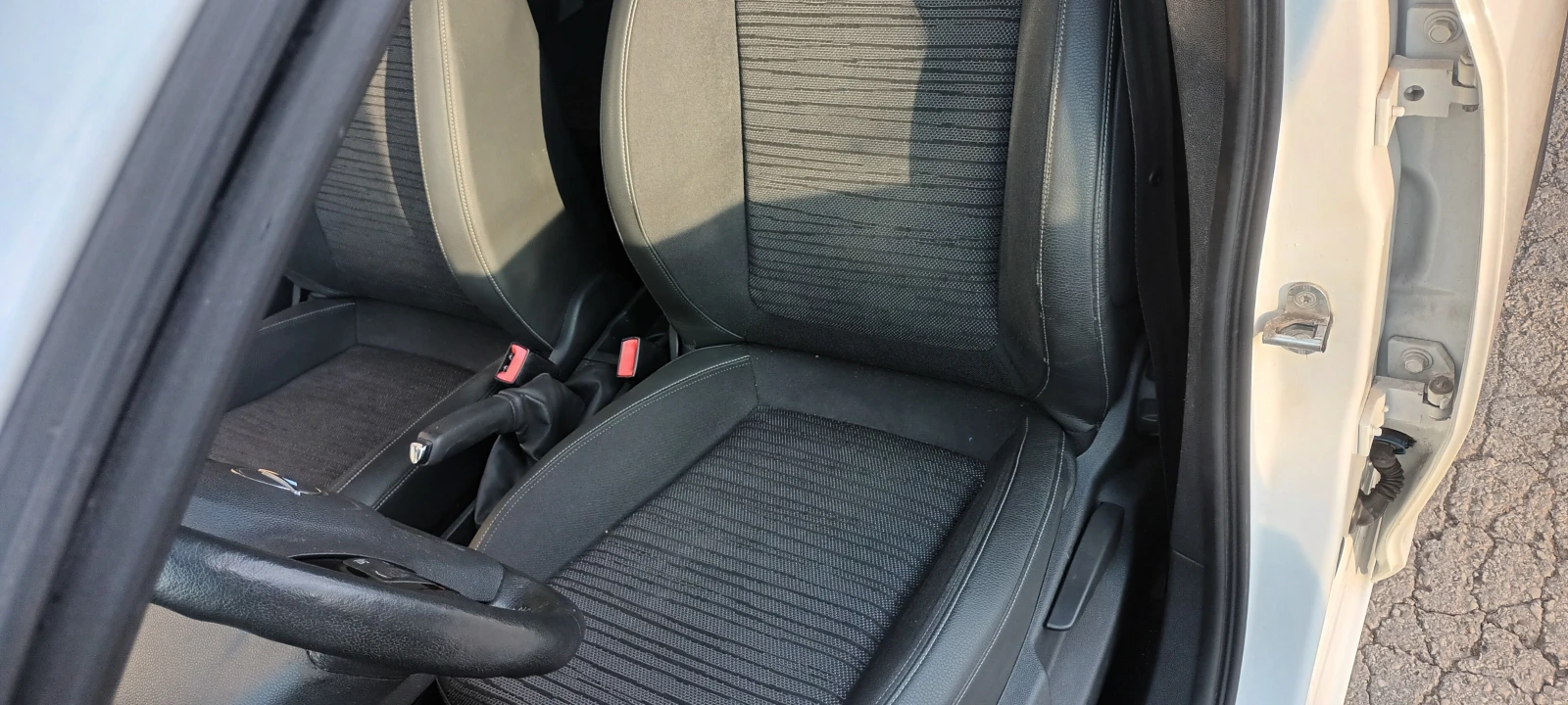 Opel Corsa 1.4i NAVI, снимка 8 - Автомобили и джипове - 54692507