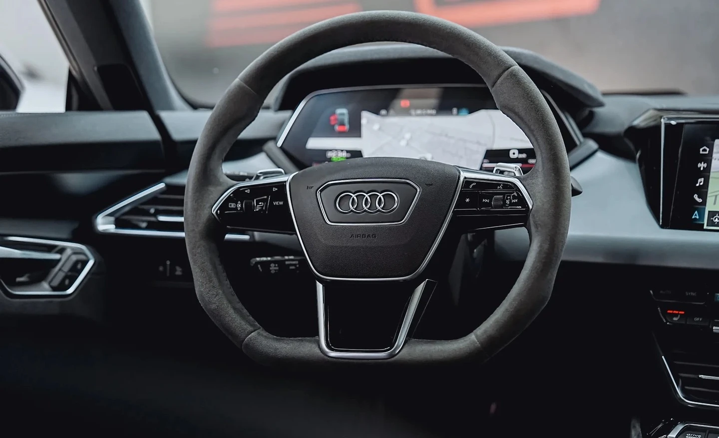 Audi E-Tron GT Quattro, снимка 5 - Автомобили и джипове - 54735751