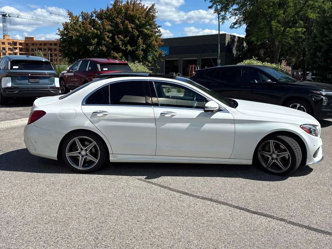 Mercedes-Benz C 300 /360/DISTRONIC/PANO/АВТОКРЕДИТ, снимка 3 - Автомобили и джипове - 54788067