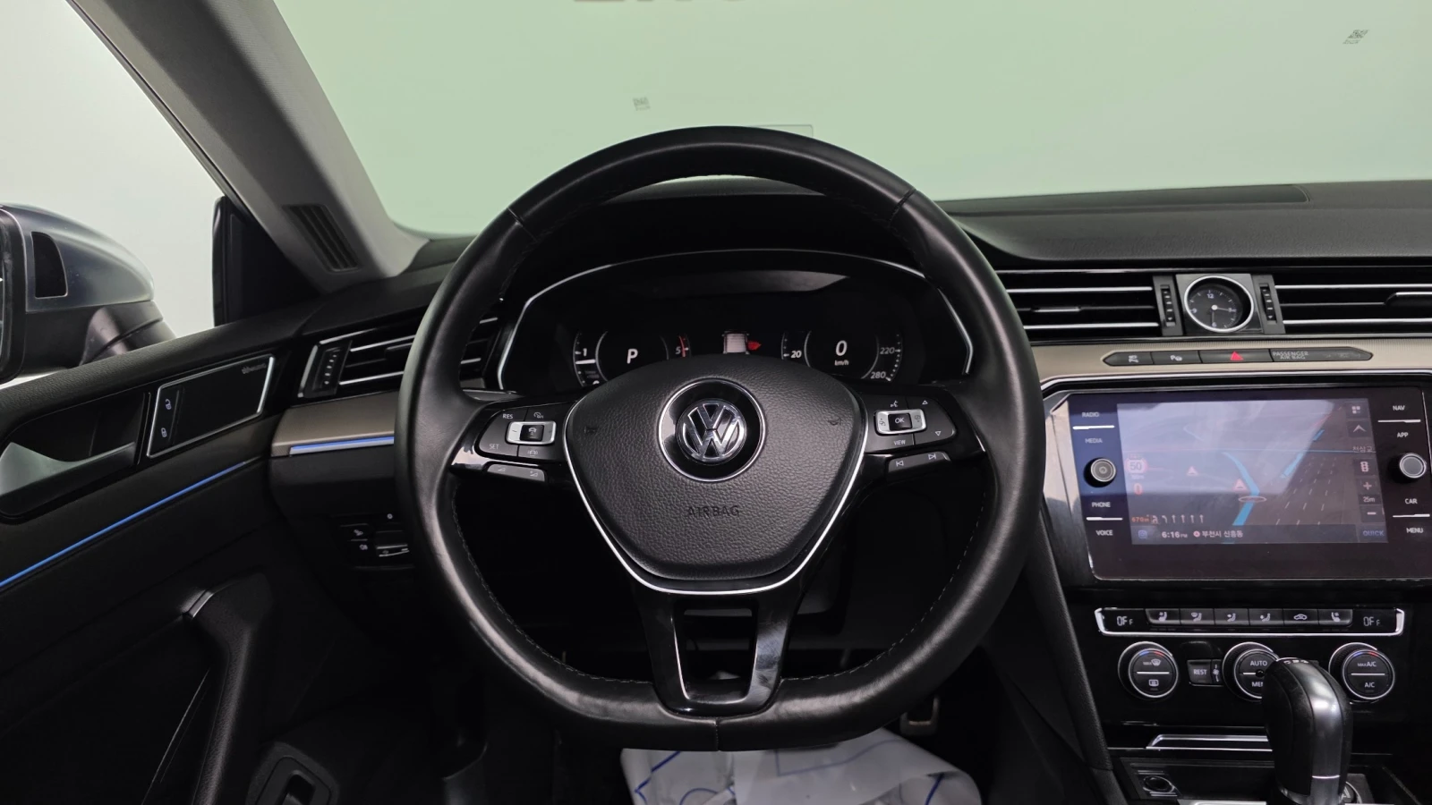 VW Arteon 2.0 TDI Prestige | HUD | 360  Камера | Масаж | , снимка 8 - Автомобили и джипове - 54933030