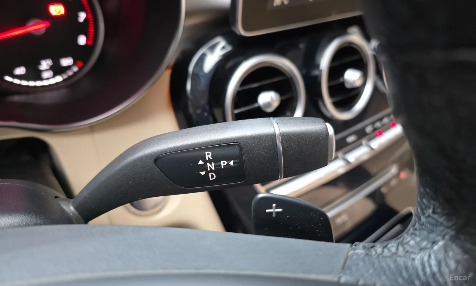 Mercedes-Benz C 200 AMG LINE FULL EXTRA 115000KM, снимка 9 - Автомобили и джипове - 54940431