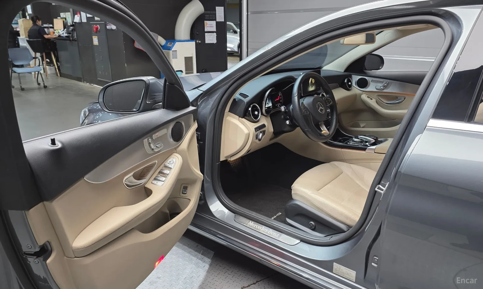 Mercedes-Benz C 200 AMG LINE FULL EXTRA 115000KM, снимка 10 - Автомобили и джипове - 54940431