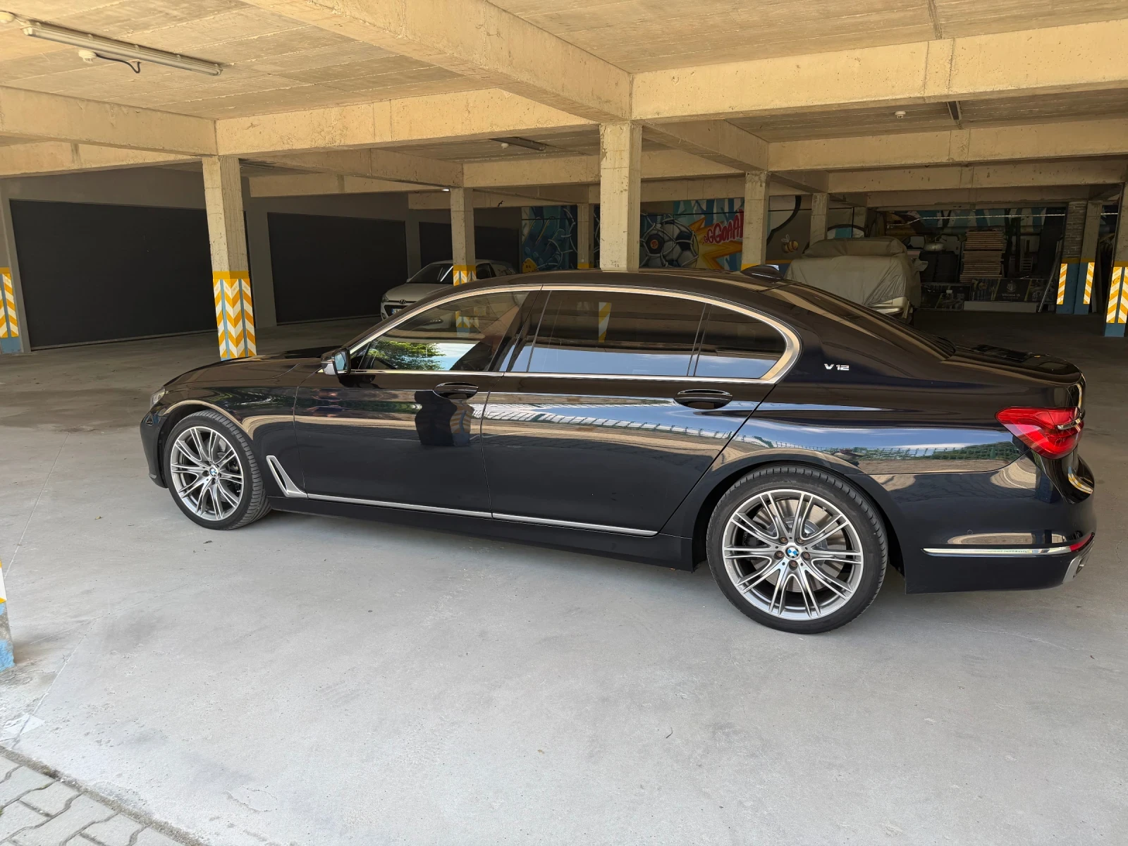 BMW 760 LI Individual , снимка 2 - Автомобили и джипове - 54961905