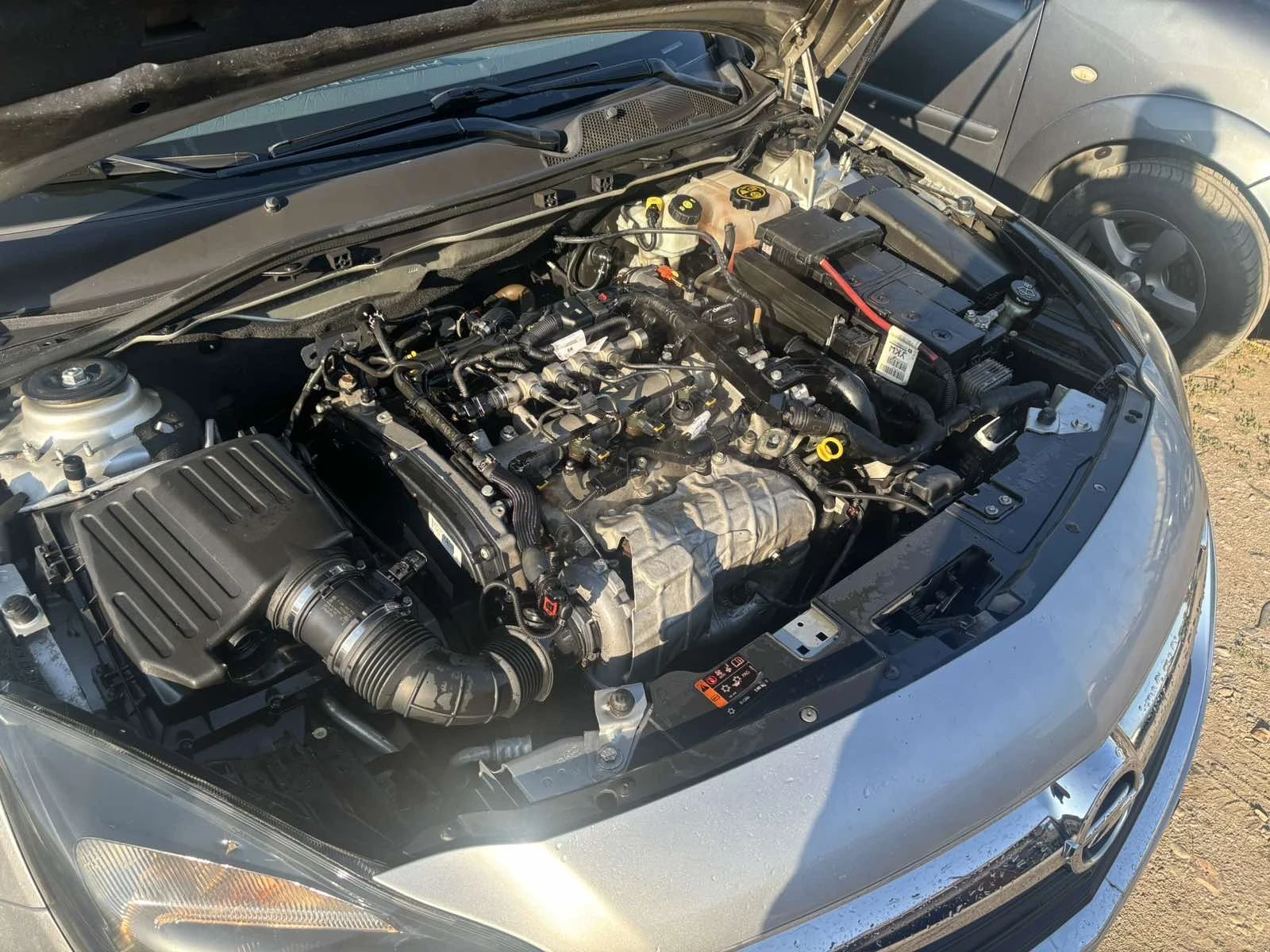 Opel Insignia, снимка 8 - Автомобили и джипове - 55403142