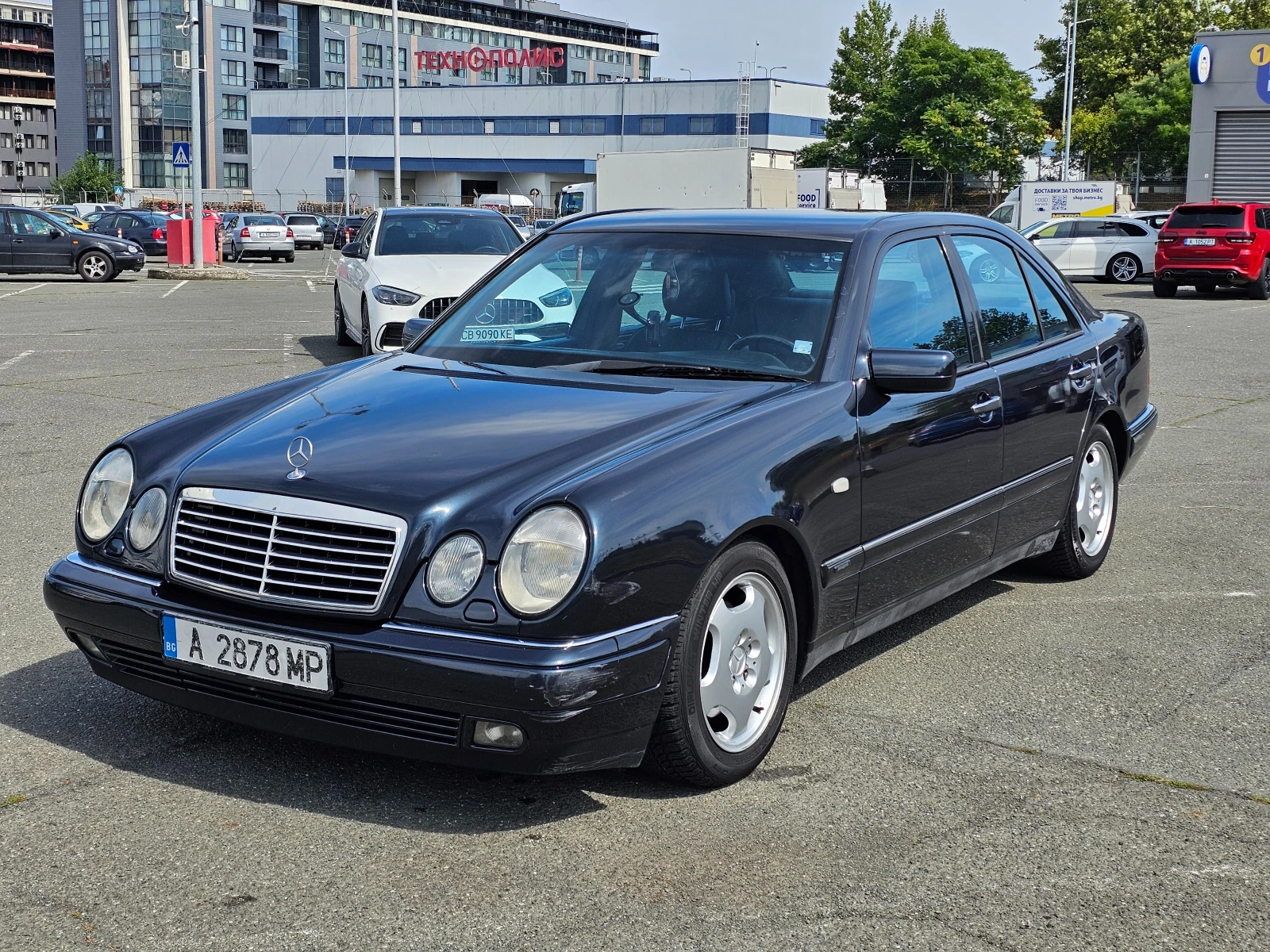 Mercedes-Benz E 200 Kompressor Avantgarde Газ, снимка 3 - Автомобили и джипове - 55418357