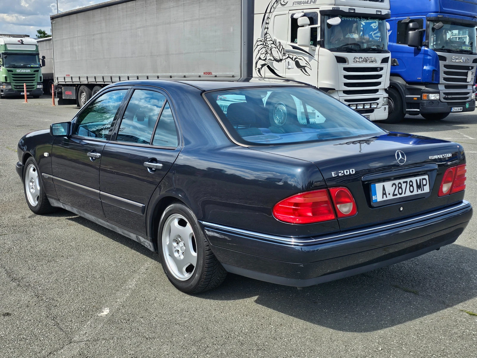 Mercedes-Benz E 200 Kompressor Avantgarde Газ, снимка 5 - Автомобили и джипове - 55418357