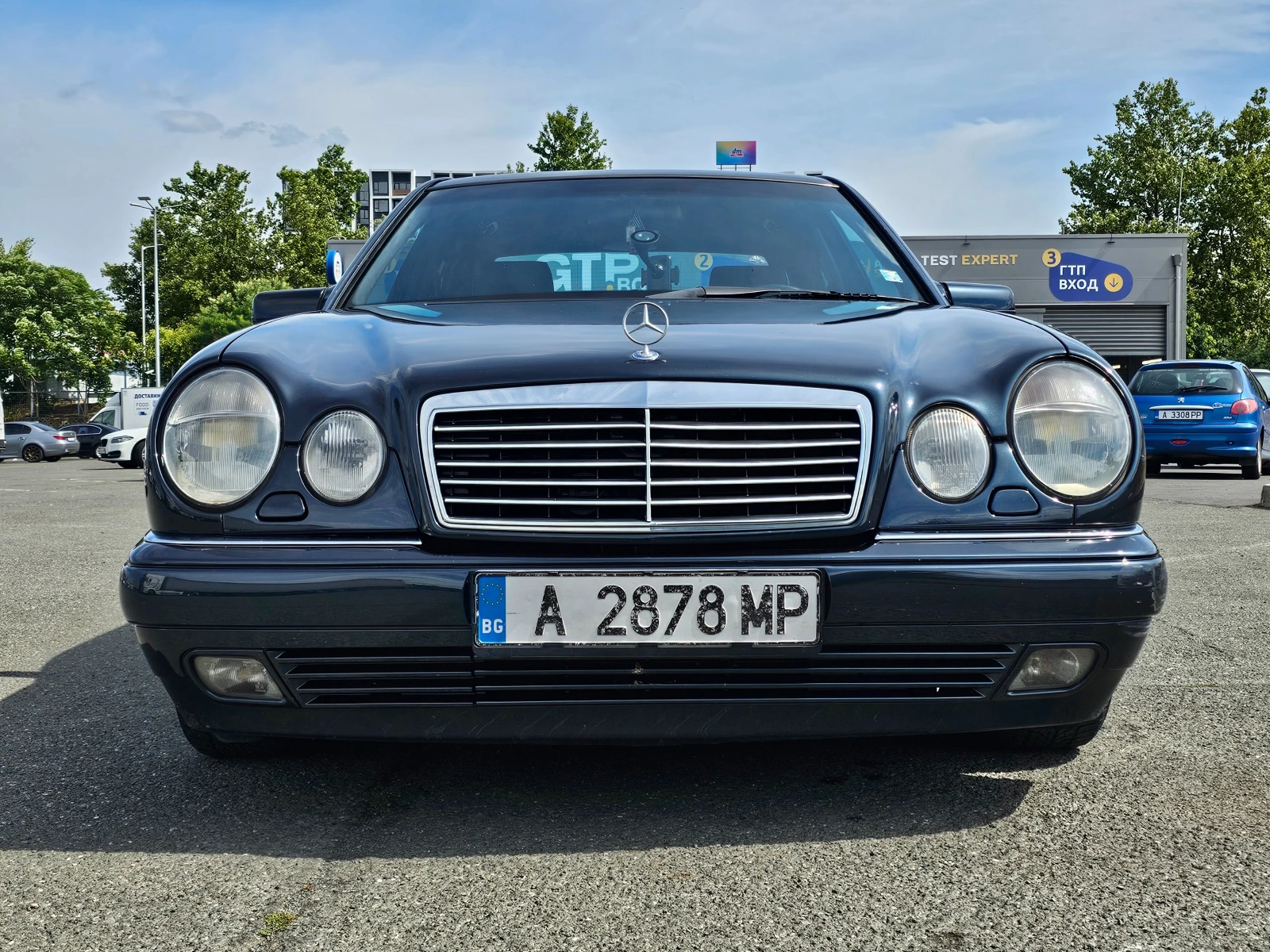 Mercedes-Benz E 200 Kompressor Avantgarde Газ, снимка 8 - Автомобили и джипове - 55418357