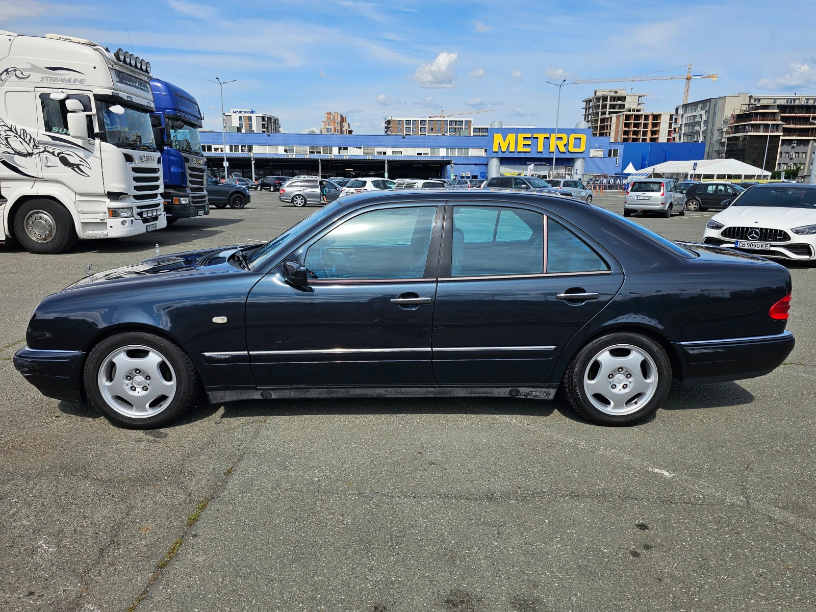 Mercedes-Benz E 200 Kompressor Avantgarde Газ, снимка 4 - Автомобили и джипове - 55418357