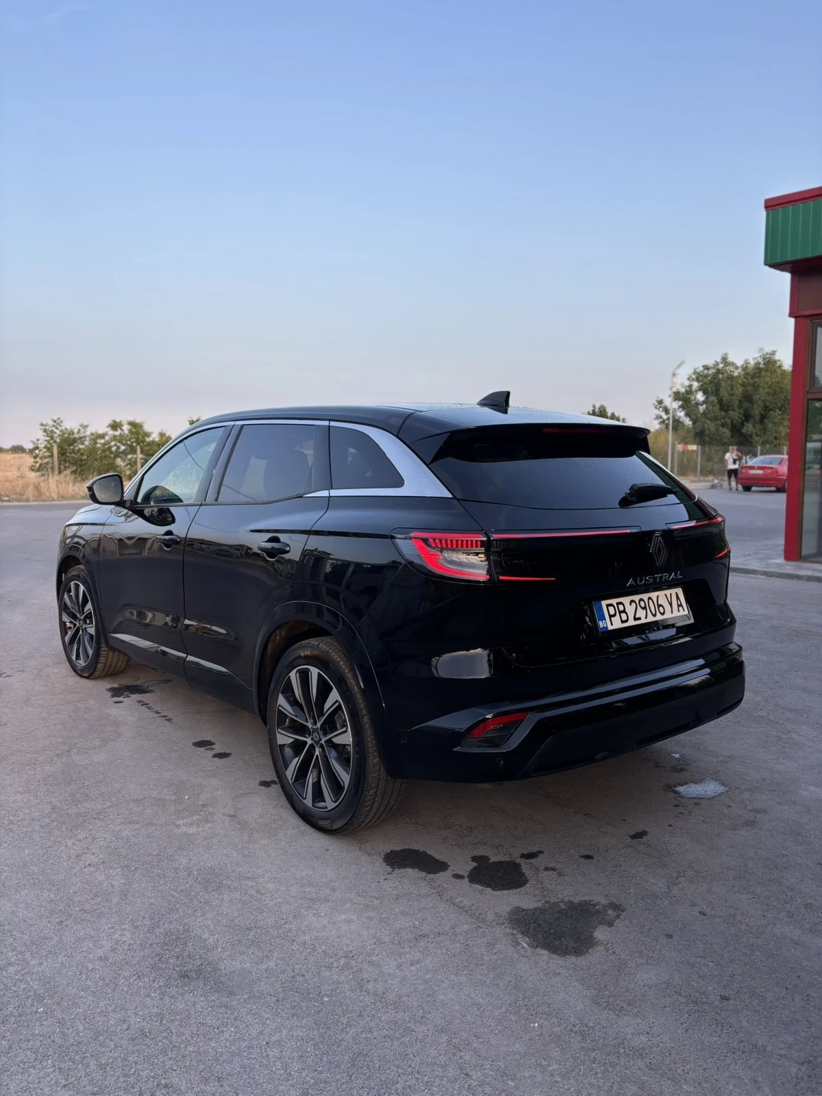 Renault Austral, снимка 9 - Автомобили и джипове - 55981764