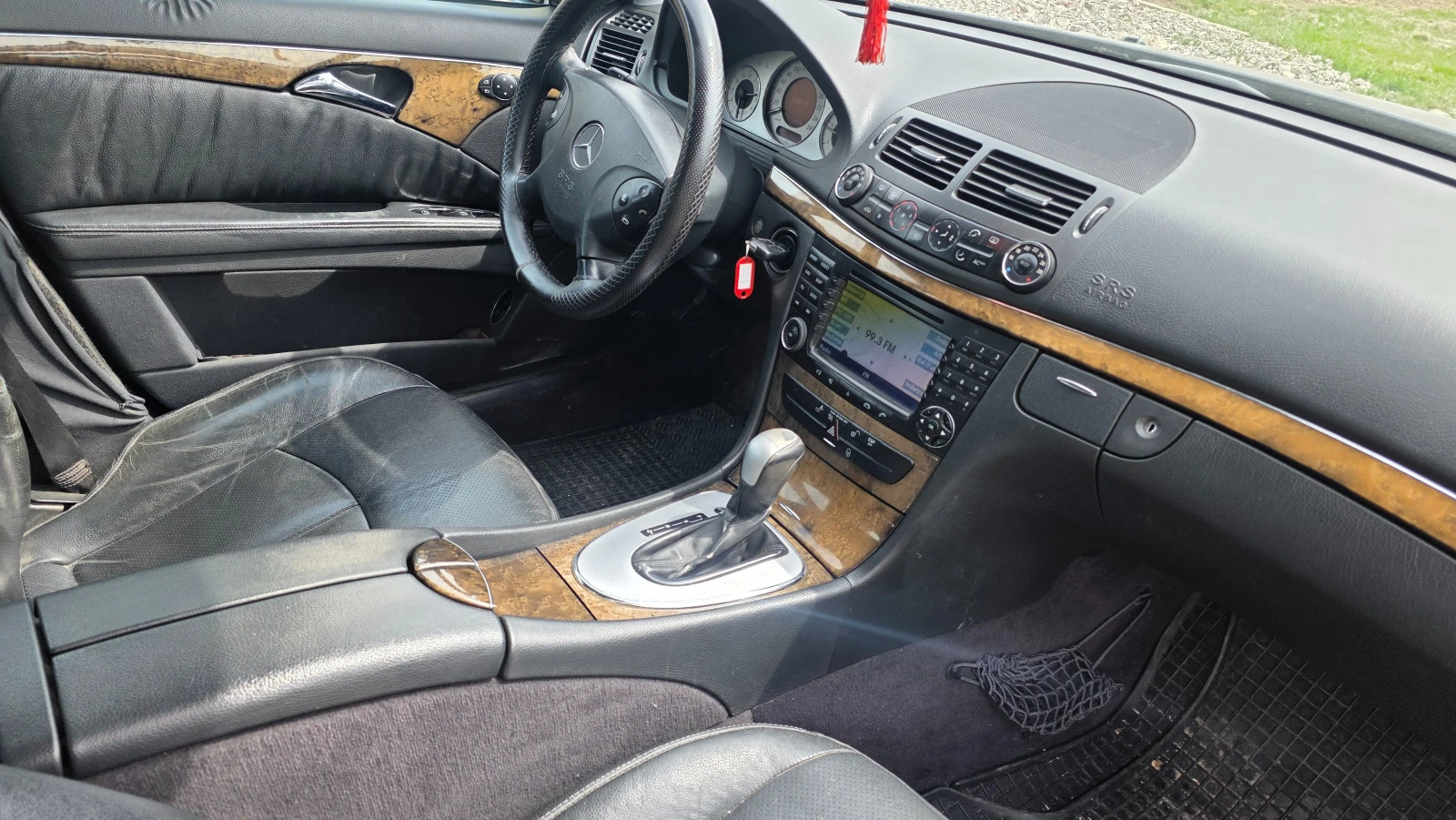Mercedes-Benz E 270 2.7cdi, снимка 12 - Автомобили и джипове - 56148406