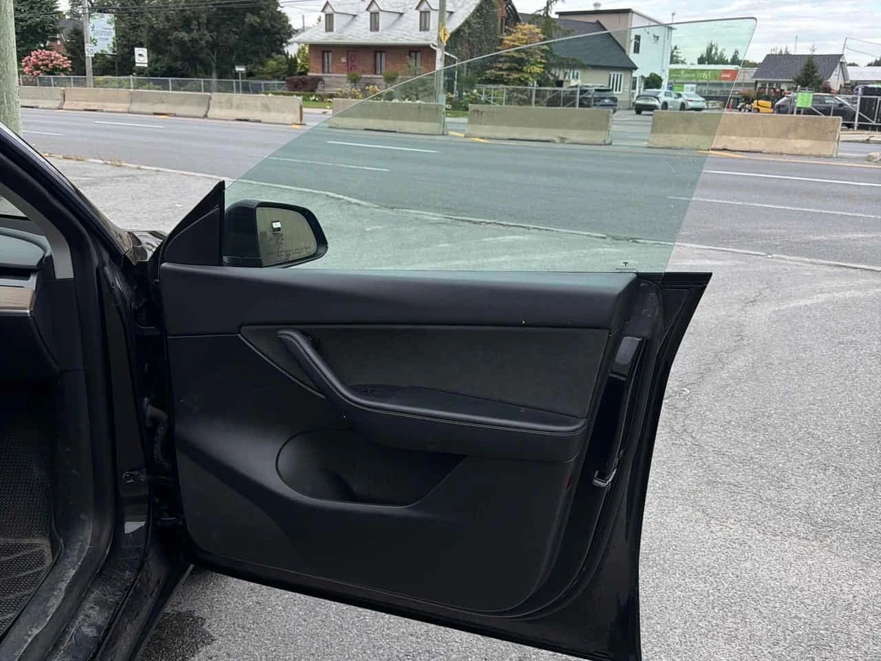 Tesla Model Y * Long Range * CARFAX * АВТОКРЕДИТ* , снимка 17 - Автомобили и джипове - 56177097