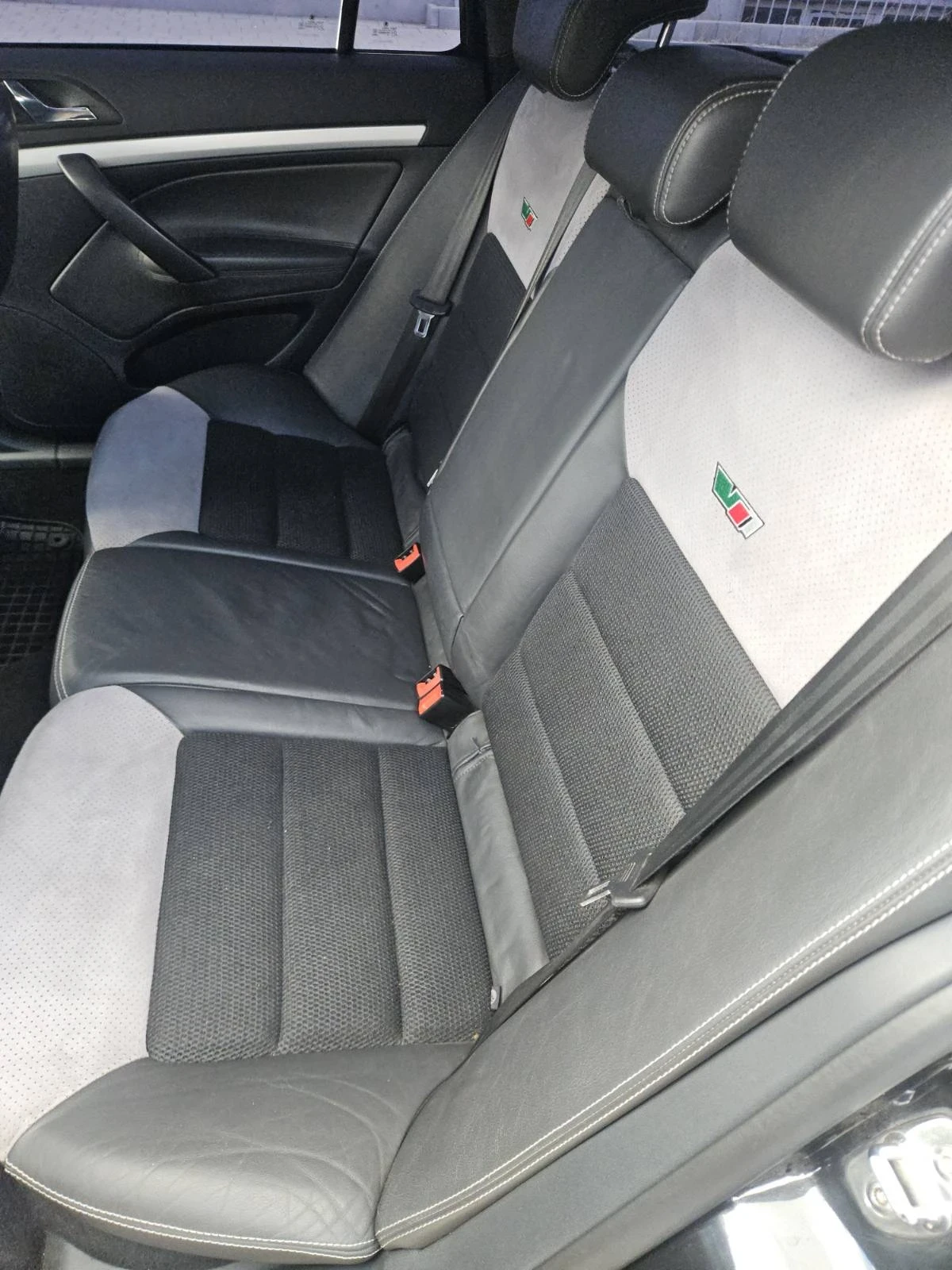 Skoda Octavia VRS, снимка 11 - Автомобили и джипове - 56213492