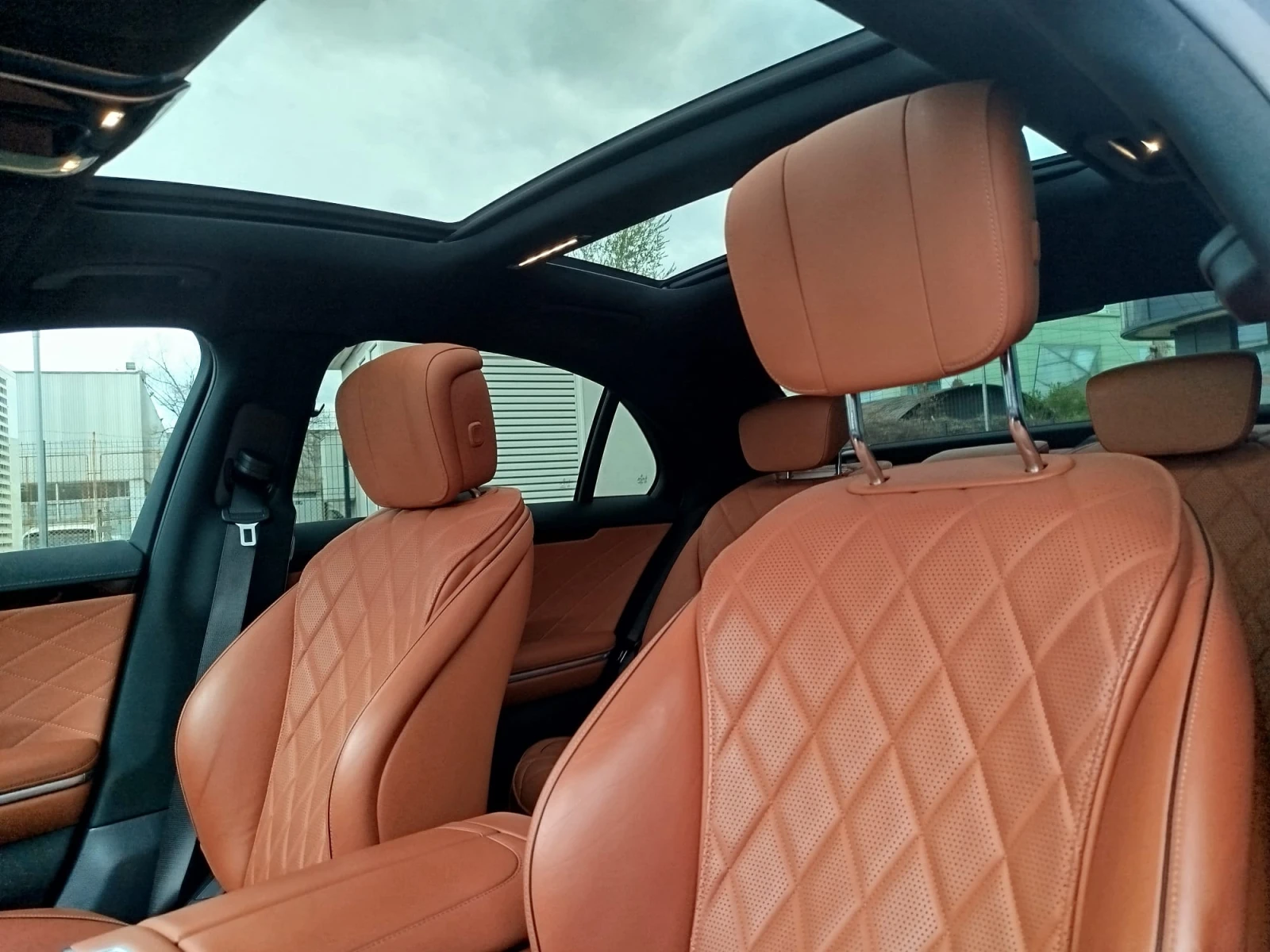 Mercedes-Benz S 400 D* AMG* 4M* LONG* BURMESTER* 360* PANO* , снимка 11 - Автомобили и джипове - 56256209