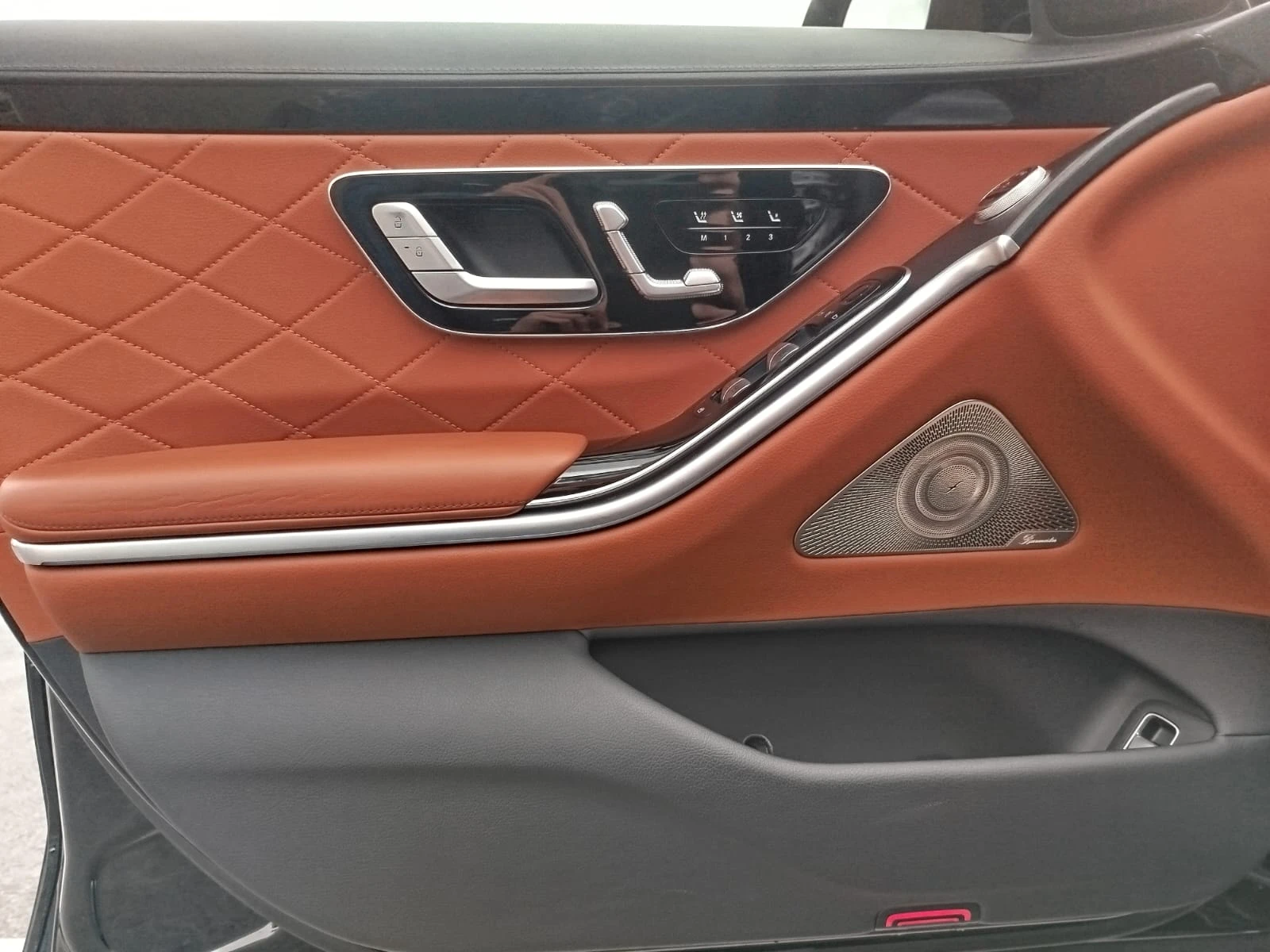 Mercedes-Benz S 400 D* AMG* 4M* LONG* BURMESTER* 360* PANO* , снимка 7 - Автомобили и джипове - 56256209