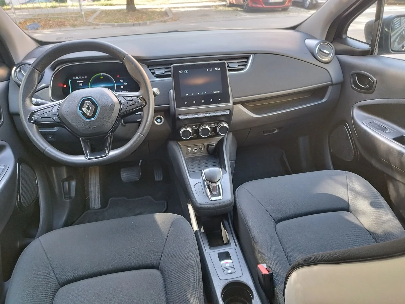 Renault Zoe  52 kWh , снимка 4 - Автомобили и джипове - 56343647