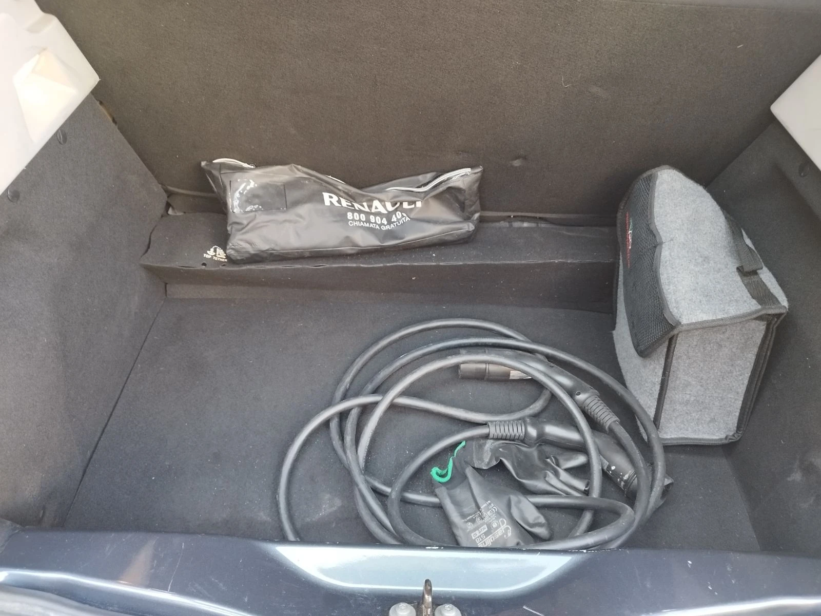 Renault Zoe  52 kWh , снимка 6 - Автомобили и джипове - 56343647