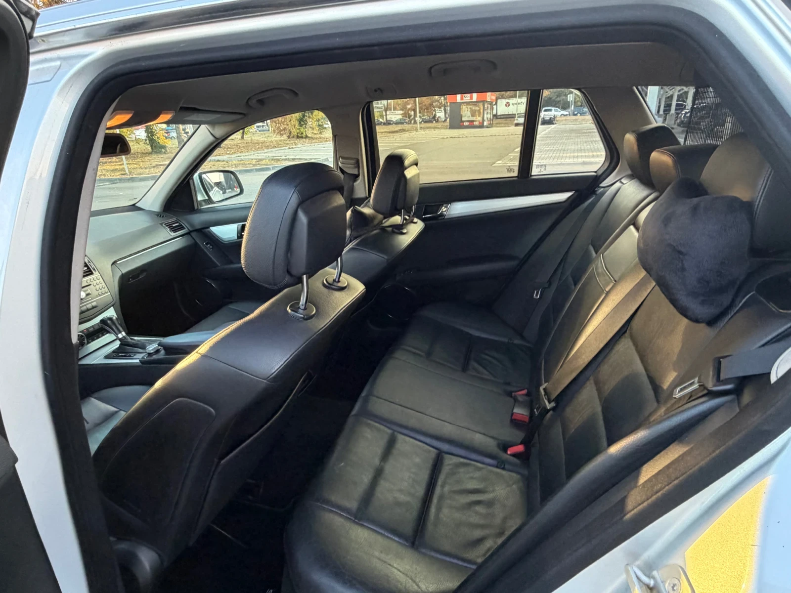 Mercedes-Benz C 220 Автоматик!, снимка 10 - Автомобили и джипове - 56507627