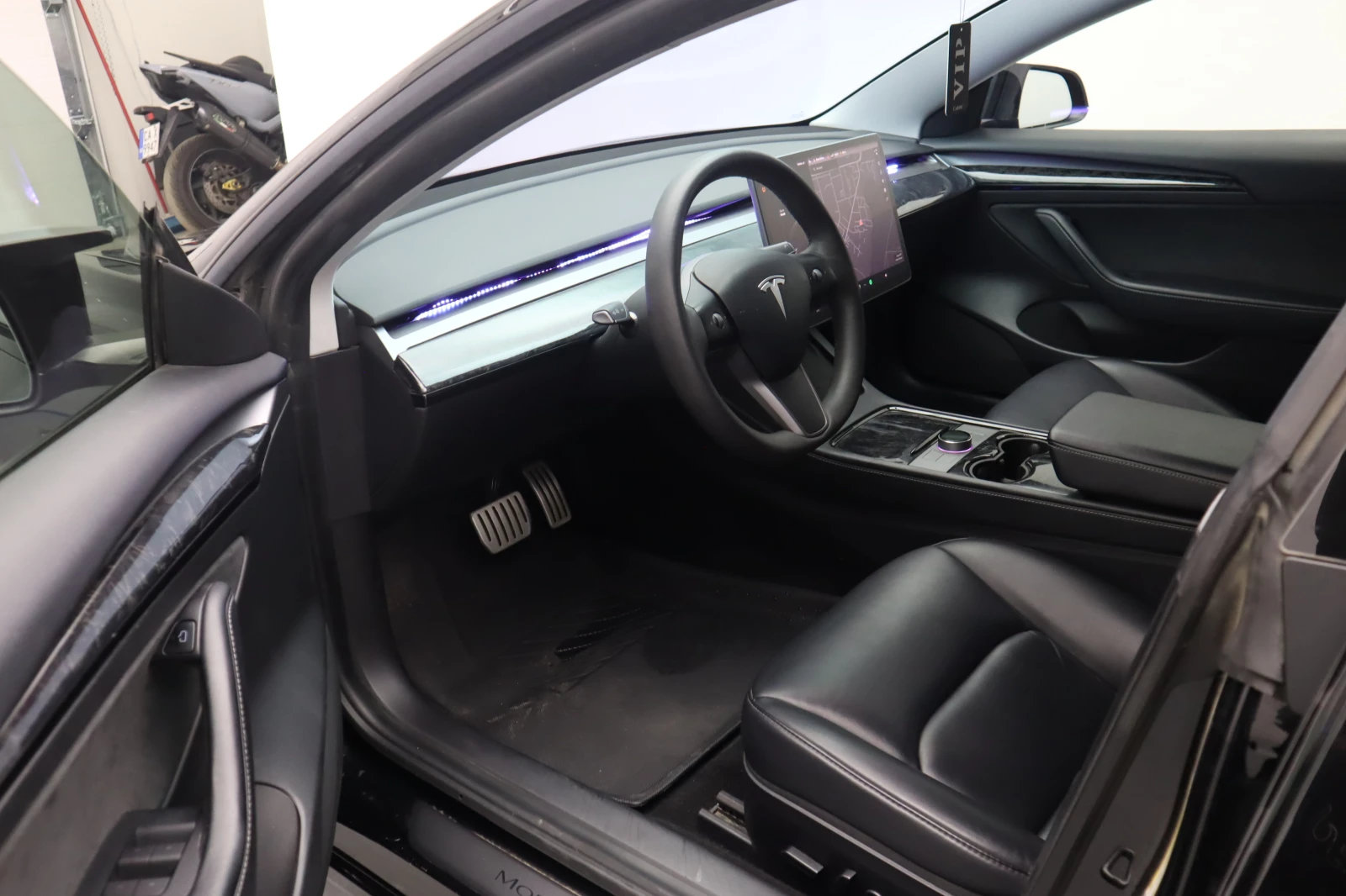 Tesla Model 3 Performance, снимка 9 - Автомобили и джипове - 56533506