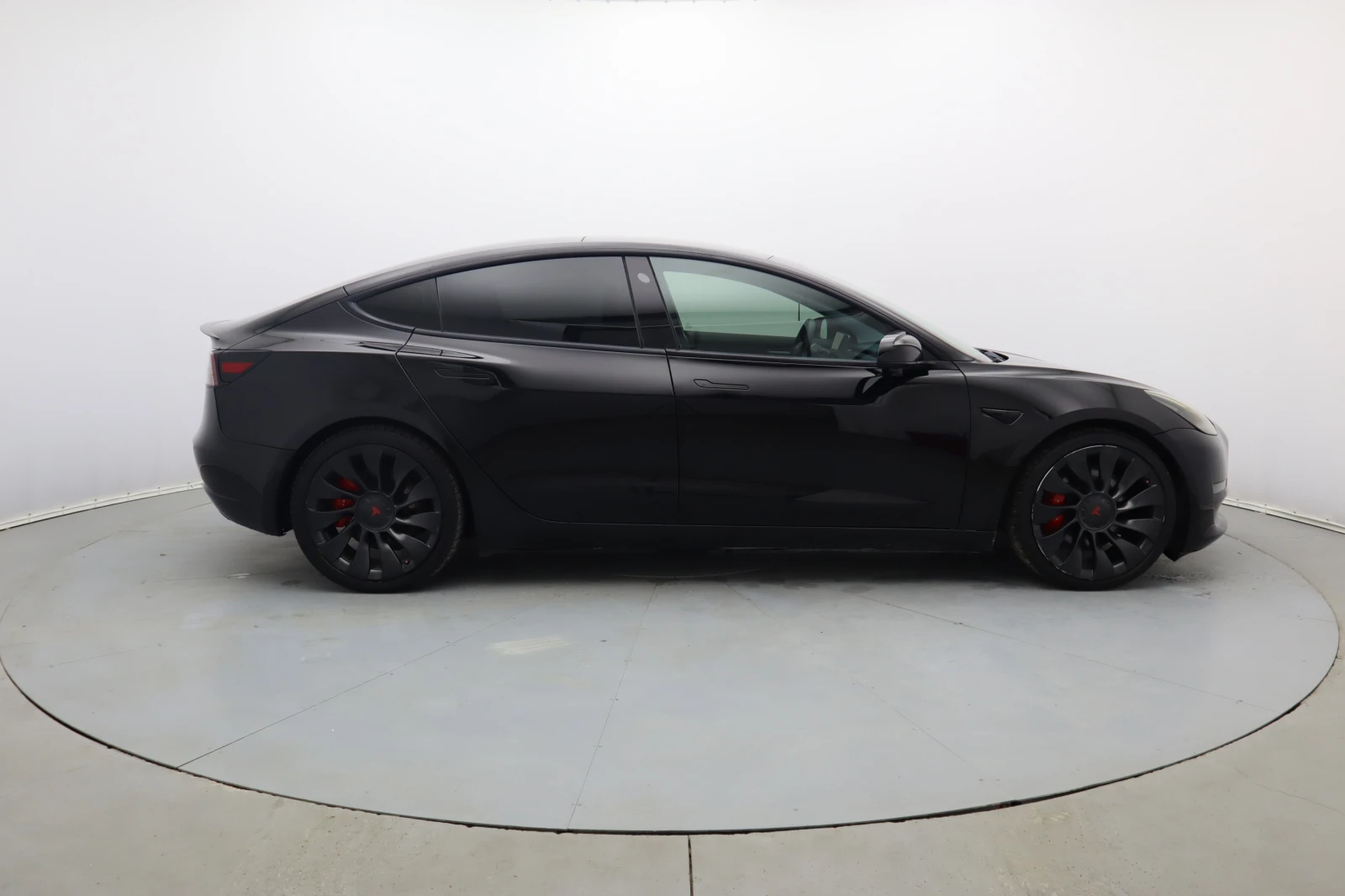 Tesla Model 3 Performance, снимка 4 - Автомобили и джипове - 56533506