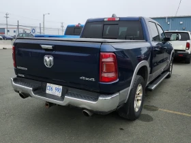 Dodge RAM 1500 LARAMIE * 5.7 V8 * AWD * ОБДУХВАНЕ * CARFAX * , снимка 2