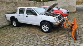Nissan Navara Double Cab Снегорин, снимка 4