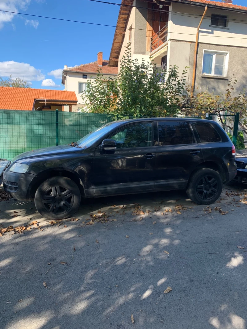 VW Touareg, снимка 2 - Автомобили и джипове - 48209226