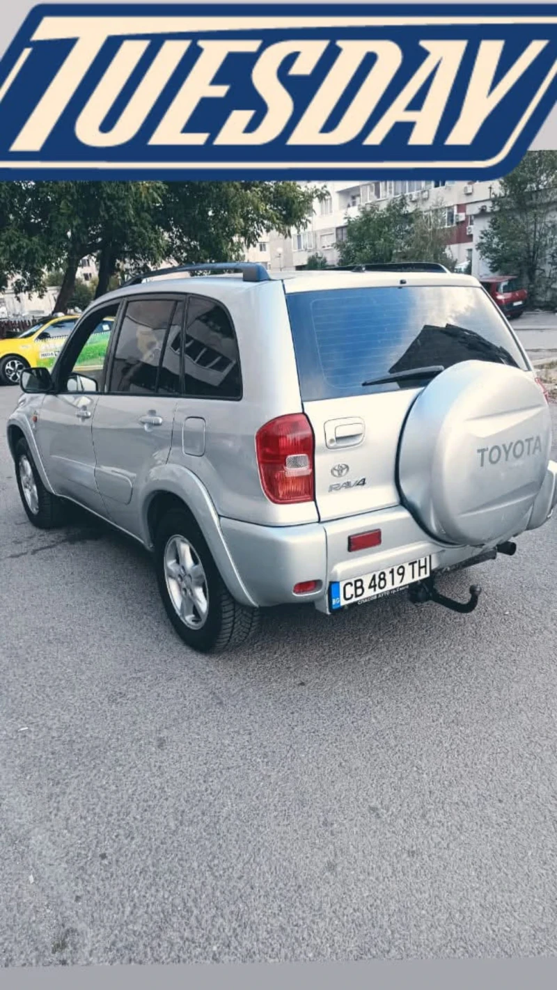 Toyota Rav4 D4d, снимка 14 - Автомобили и джипове - 48644688