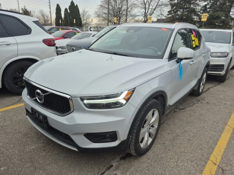 Volvo XC40 * MOMENTUM * CARFAX * БЕЗ ПЪРВОНАЧАЛНА ВНОСКА