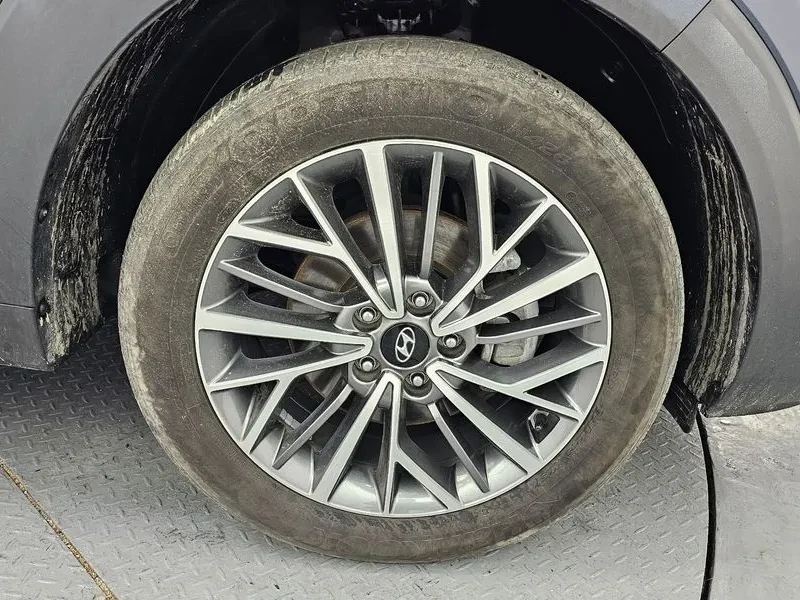 Hyundai Tucson DIESEL 1.6 4WD MODERN, снимка 5 - Автомобили и джипове - 55012054