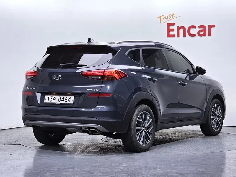 Hyundai Tucson DIESEL 1.6 4WD MODERN, снимка 2 - Автомобили и джипове - 55012054