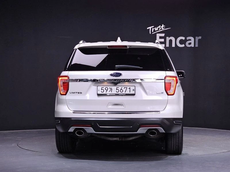 Ford Explorer 2.3 Limited 4WD| 280к.с.| ВКЛ.ТЕХНОТЕСТ, снимка 4 - Автомобили и джипове - 55563105