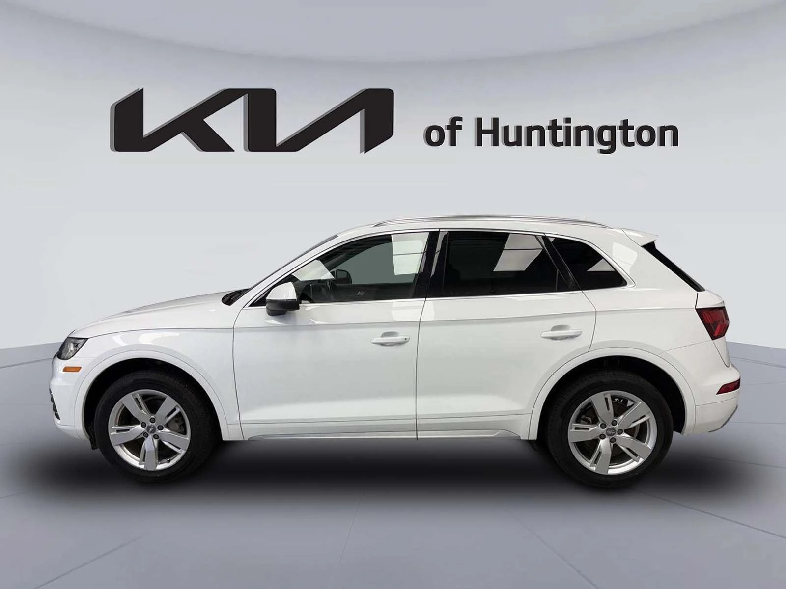 Audi Q5 2.0 TFSI quattro Premium Plus - изображение 4