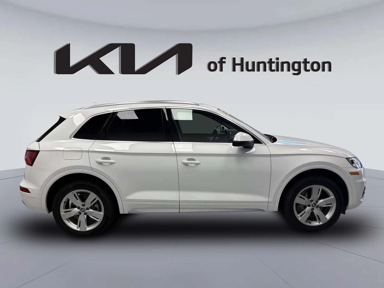 Audi Q5 2.0 TFSI quattro Premium Plus - изображение 3