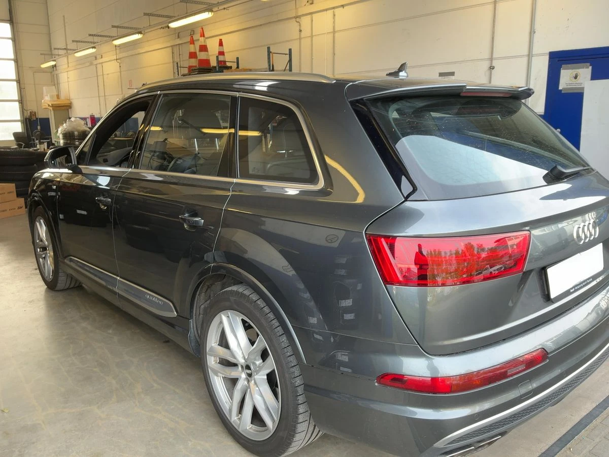 Audi SQ7 * 4.0 V8 TDI quattro* АВТОФИНАНСИРАНЕ*  - изображение 7