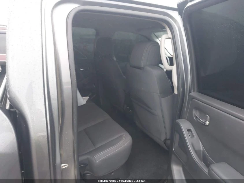 Nissan Frontier 3.8L V-6 DI, DOHC, VVT, 310HP 4X4 Drive | Mobile.bg � ����������� 13
