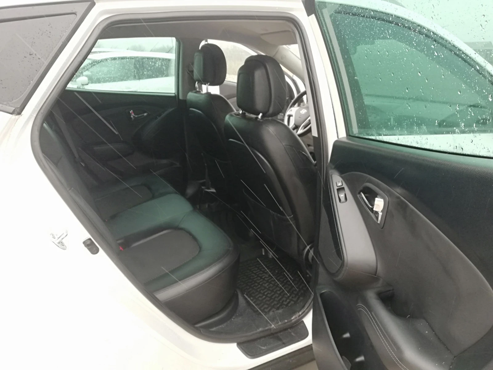 Hyundai IX35 2.0CRDI KLI 136KS | Mobile.bg � ����������� 12