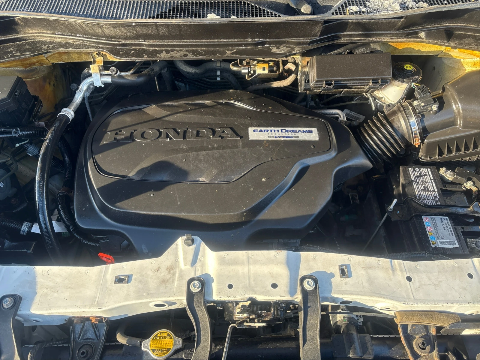 Honda Ridgeline Sport* AWD* АвтоКредит* (ЦЕНА ДО БГ), снимка 9 - Автомобили и джипове - 54160384