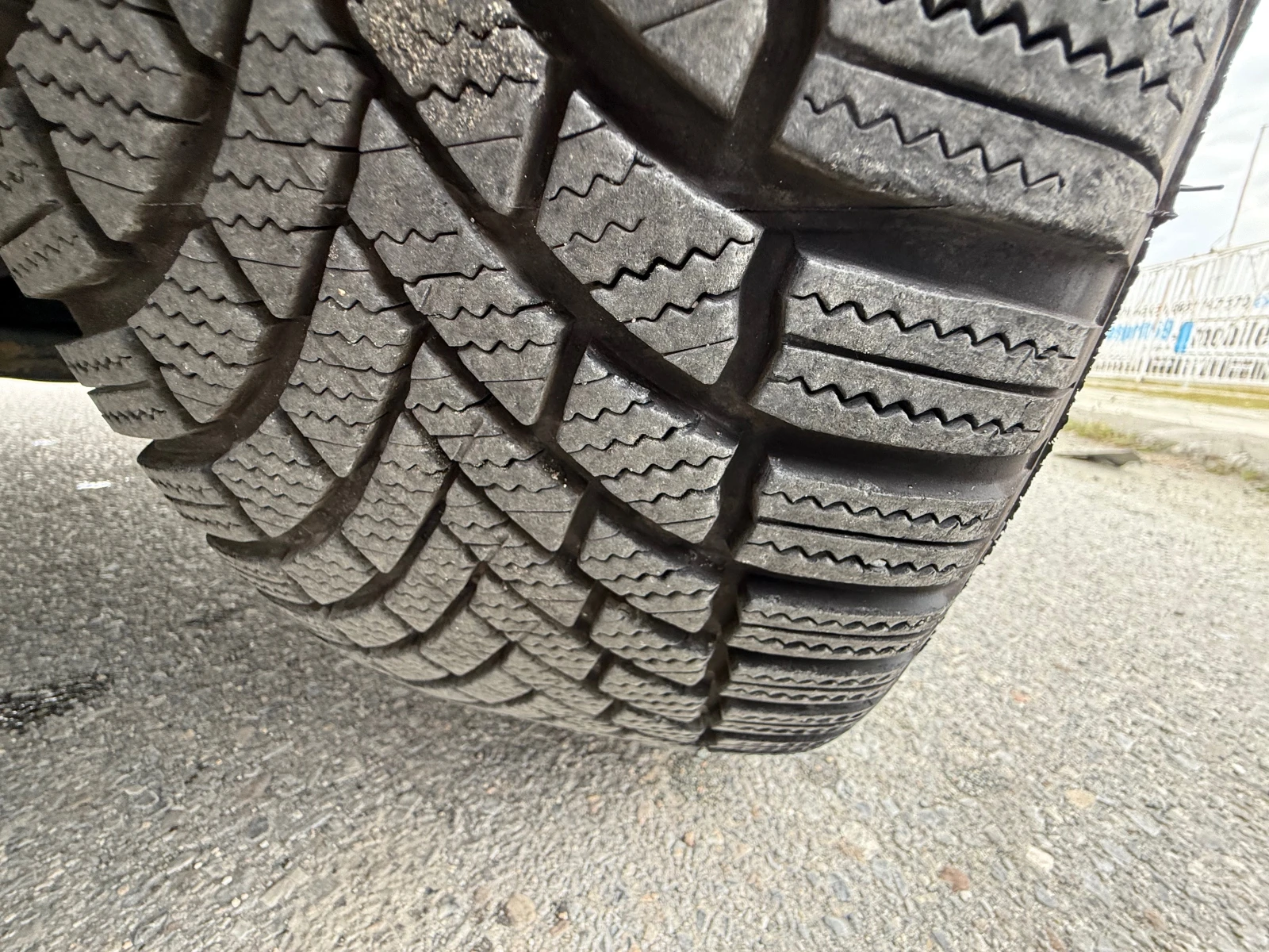 Hyundai IX35 2.0 4х4 AUT. NAVI PREMIUM ШВЕЙЦАРИЯ, снимка 15 - Автомобили и джипове - 54210983