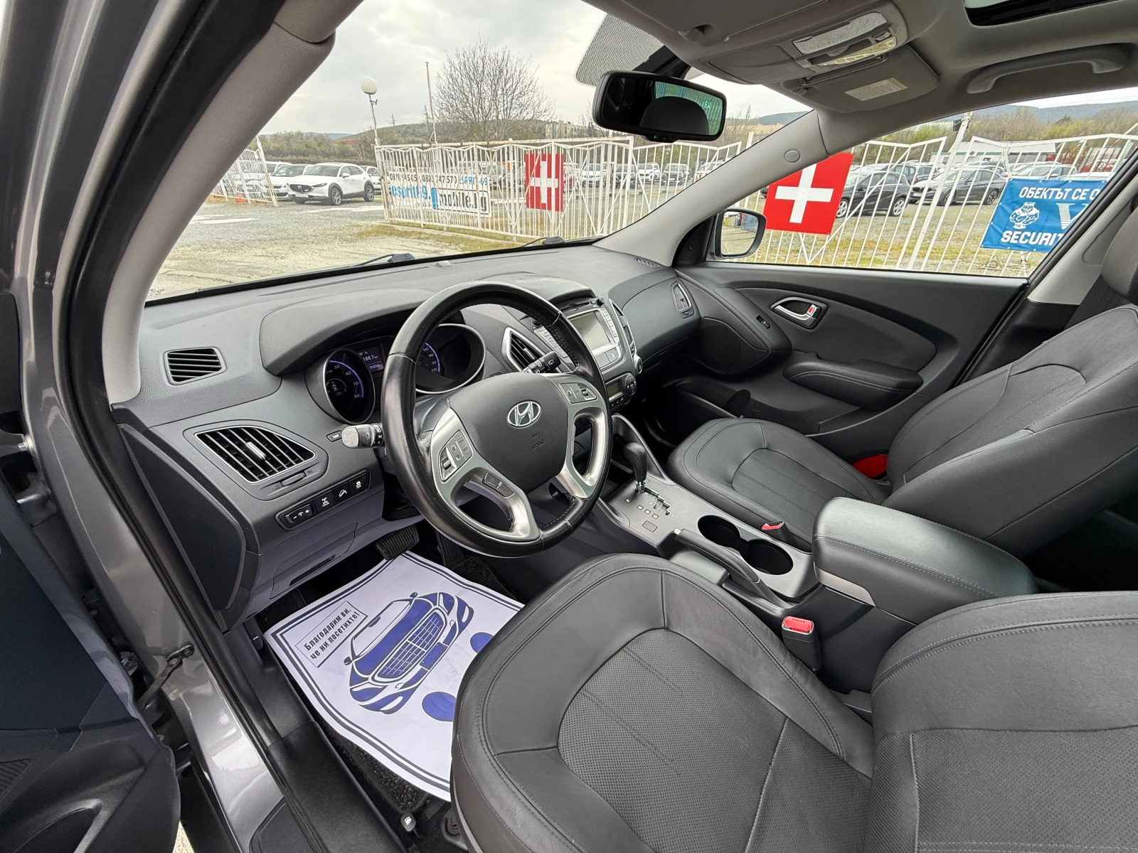 Hyundai IX35 2.0 4х4 AUT. NAVI PREMIUM ШВЕЙЦАРИЯ, снимка 6 - Автомобили и джипове - 54210983