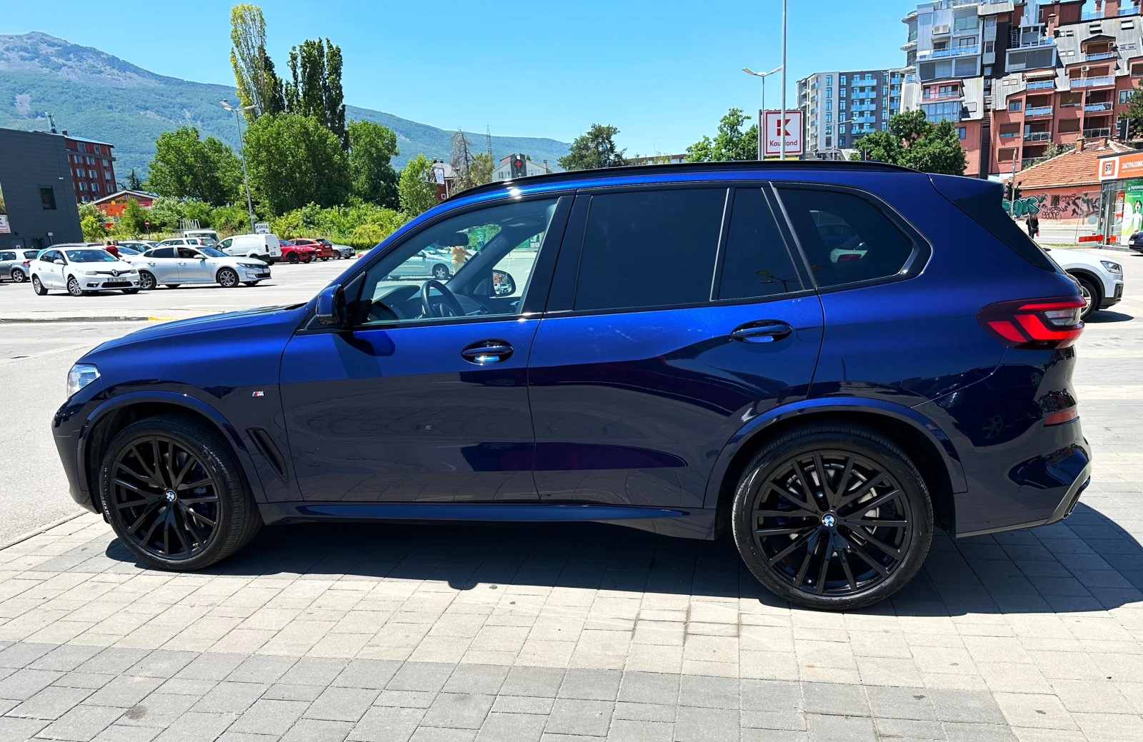 BMW X5 40d M-sport, Bowers&Wilkins, Soft-close, Integral, снимка 5 - Автомобили и джипове - 54340260