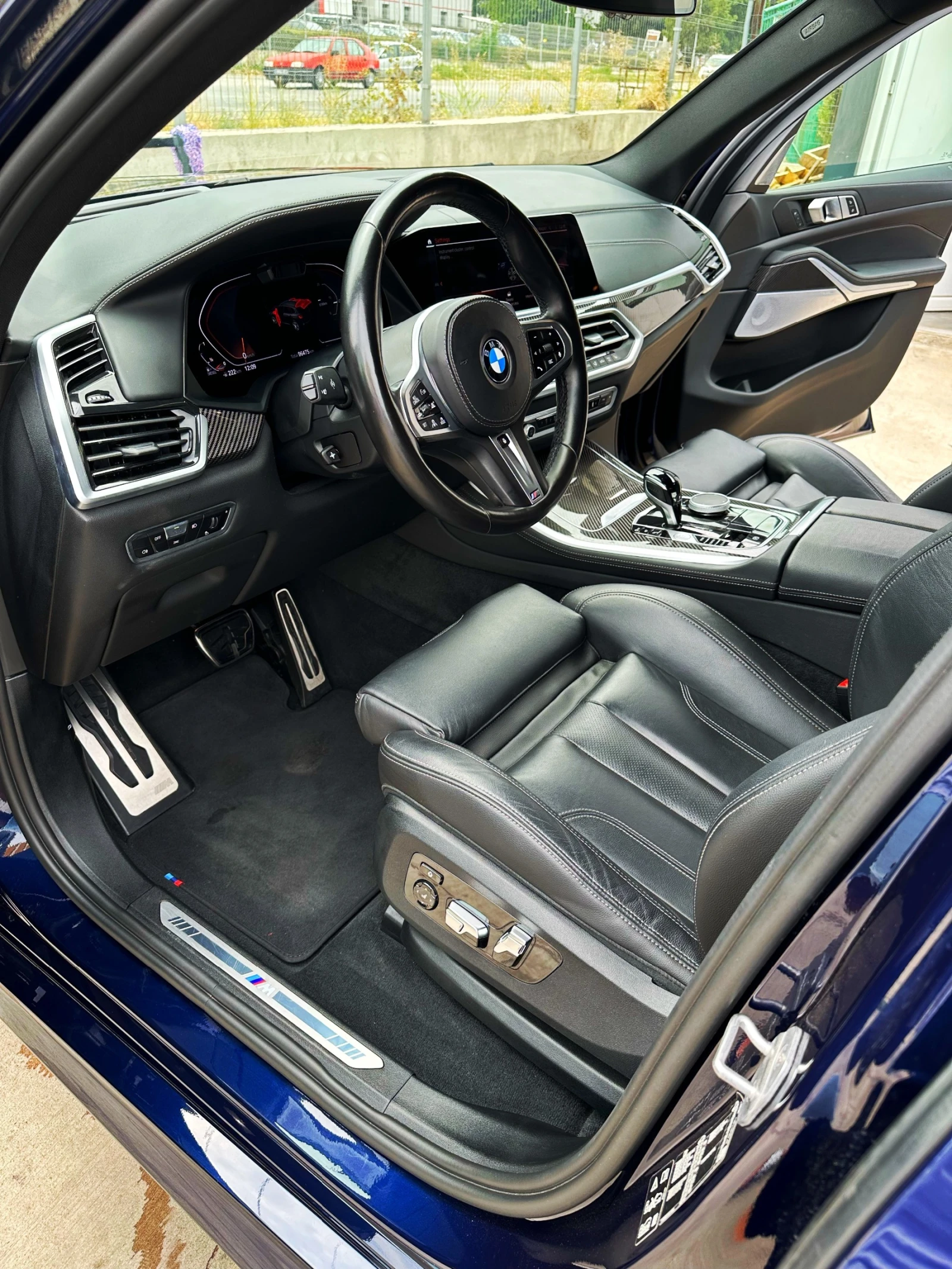 BMW X5 40d M-sport, Bowers&Wilkins, Soft-close, Integral, снимка 8 - Автомобили и джипове - 54340260