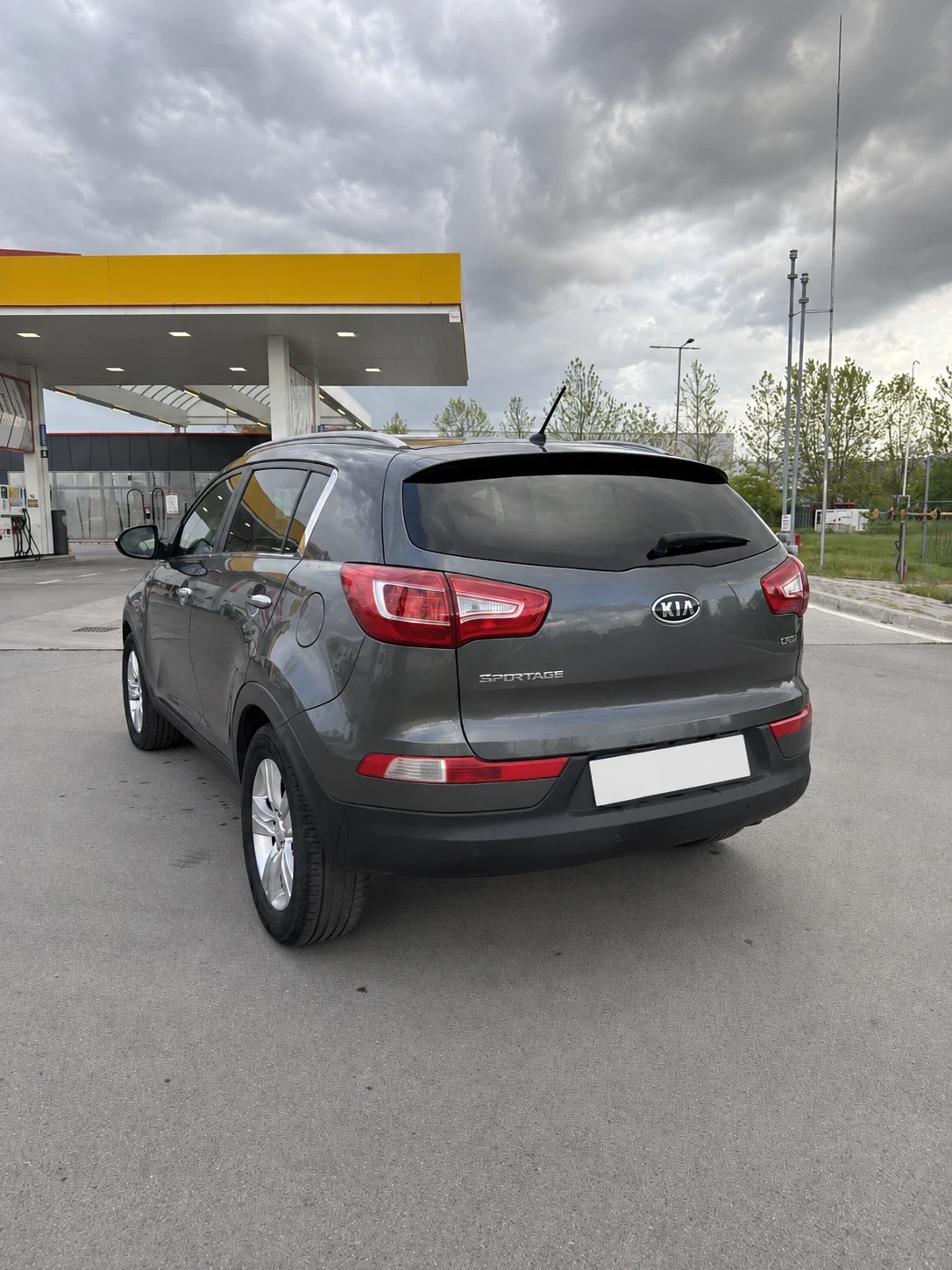 Kia Sportage, снимка 3 - Автомобили и джипове - 54527283